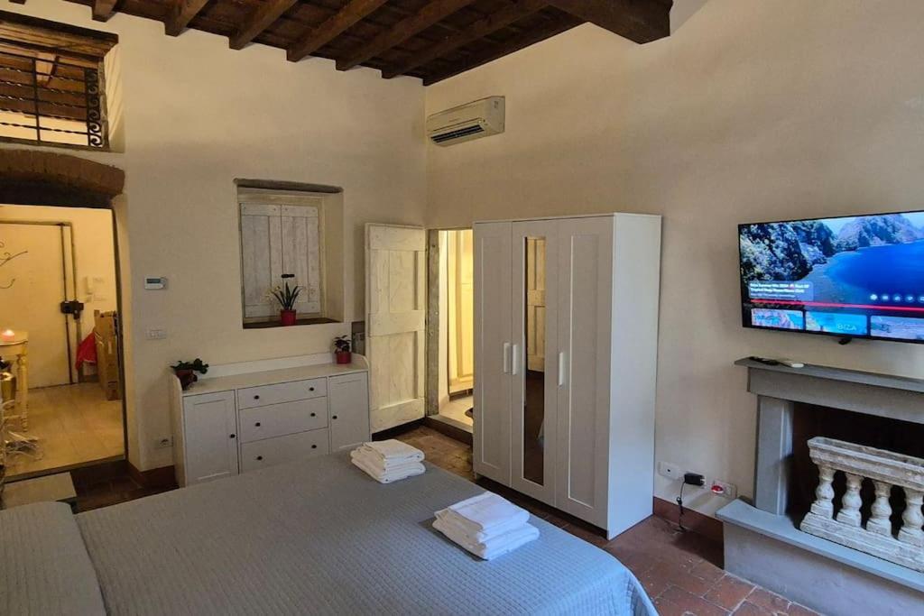 Borgo San Frediano Hideaway Apartment Florence Luaran gambar
